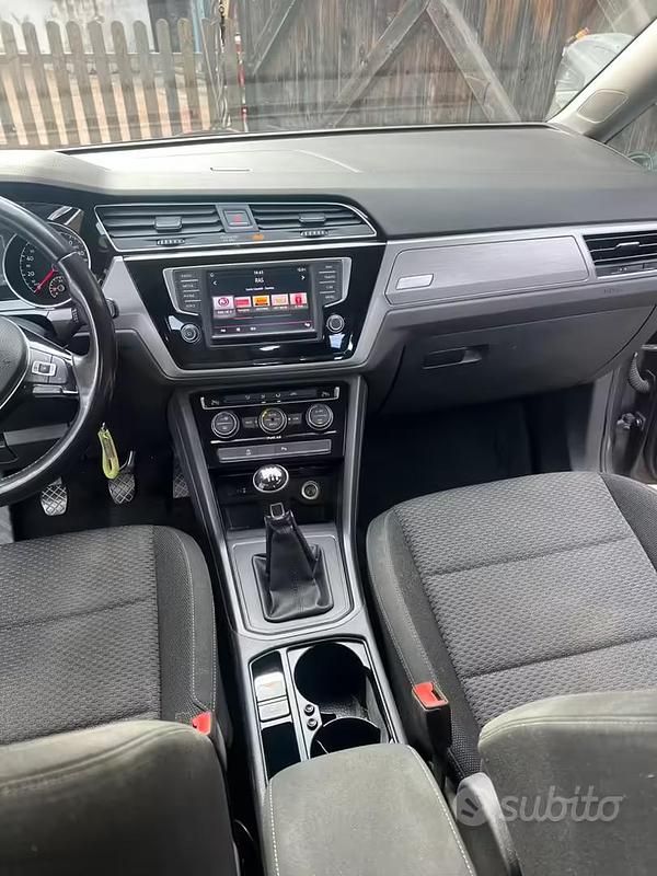 Usata VW Touran 2016 Grigio Monovolume