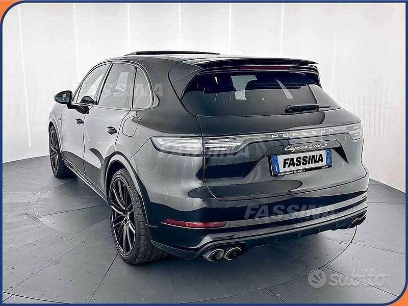 Usata Porsche Cayenne Turbo S 551 CV (405 kW) 2020 Nero SUV