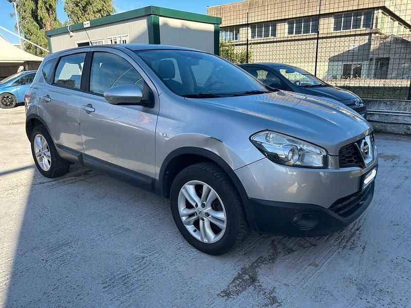 Usata Nissan Qashqai Visia 117 CV (86 kW) 2012 Grigio SUV