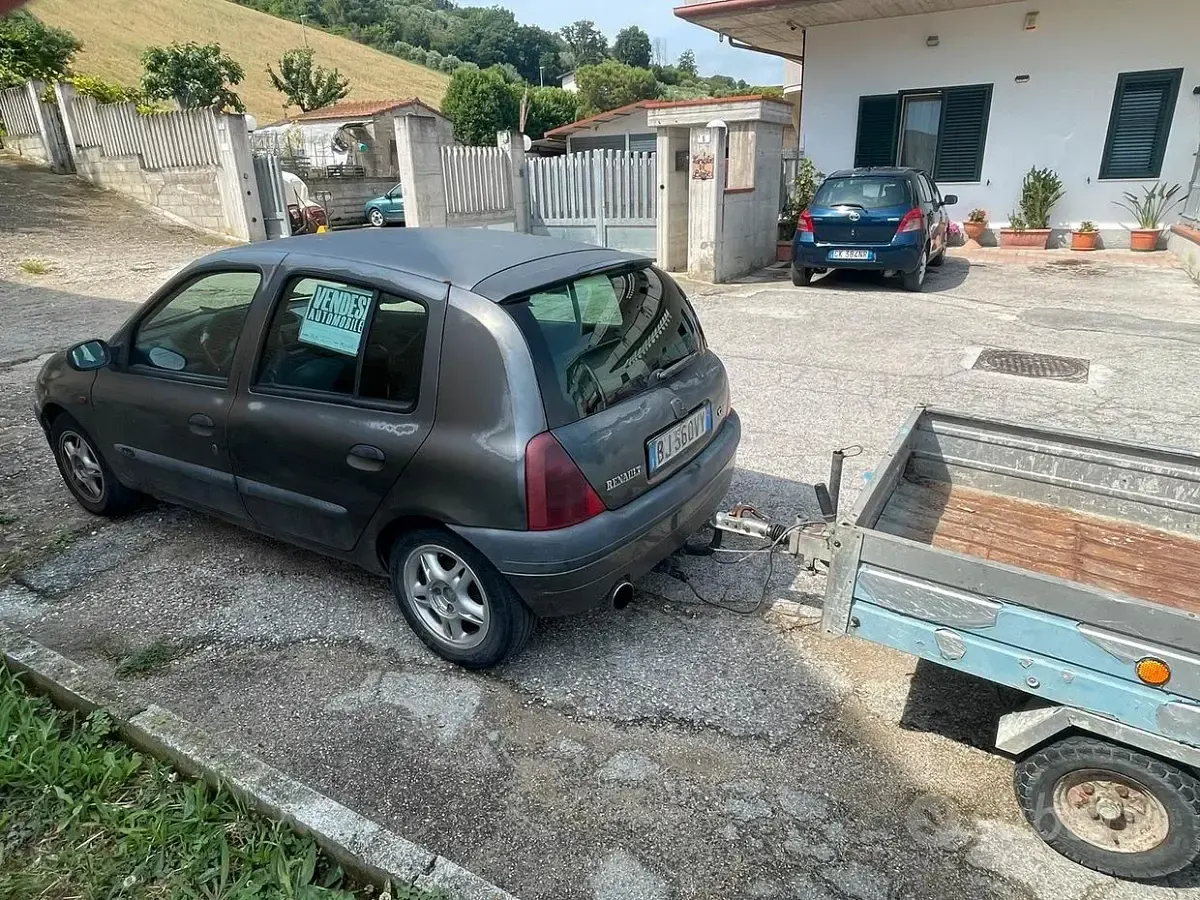Usata Renault Clio II 64 CV (47 kW) 2000 Berlina
