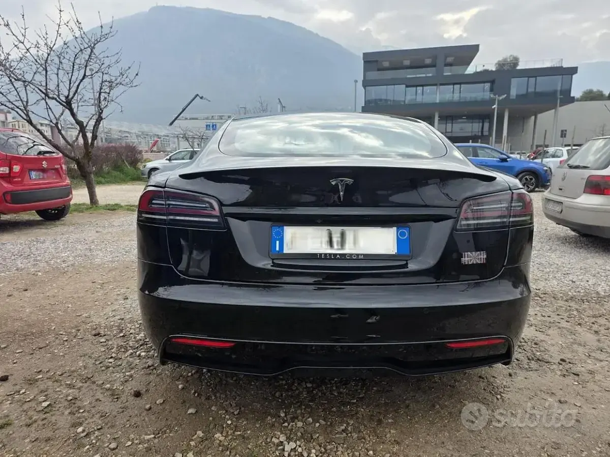 Usata Tesla Model S Plaid 750 kW (1020 CV) 2023 Nero Utilitaria