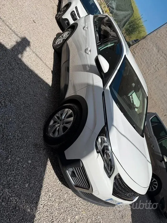 Usata Peugeot 5008 Business-Line 120 CV (88 kW) 2018 Bianco SUV