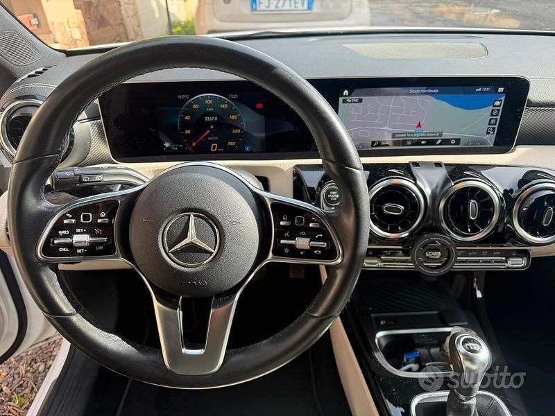 Usata Mercedes A160 136 CV (100 kW) 2019 Bianco Berlina