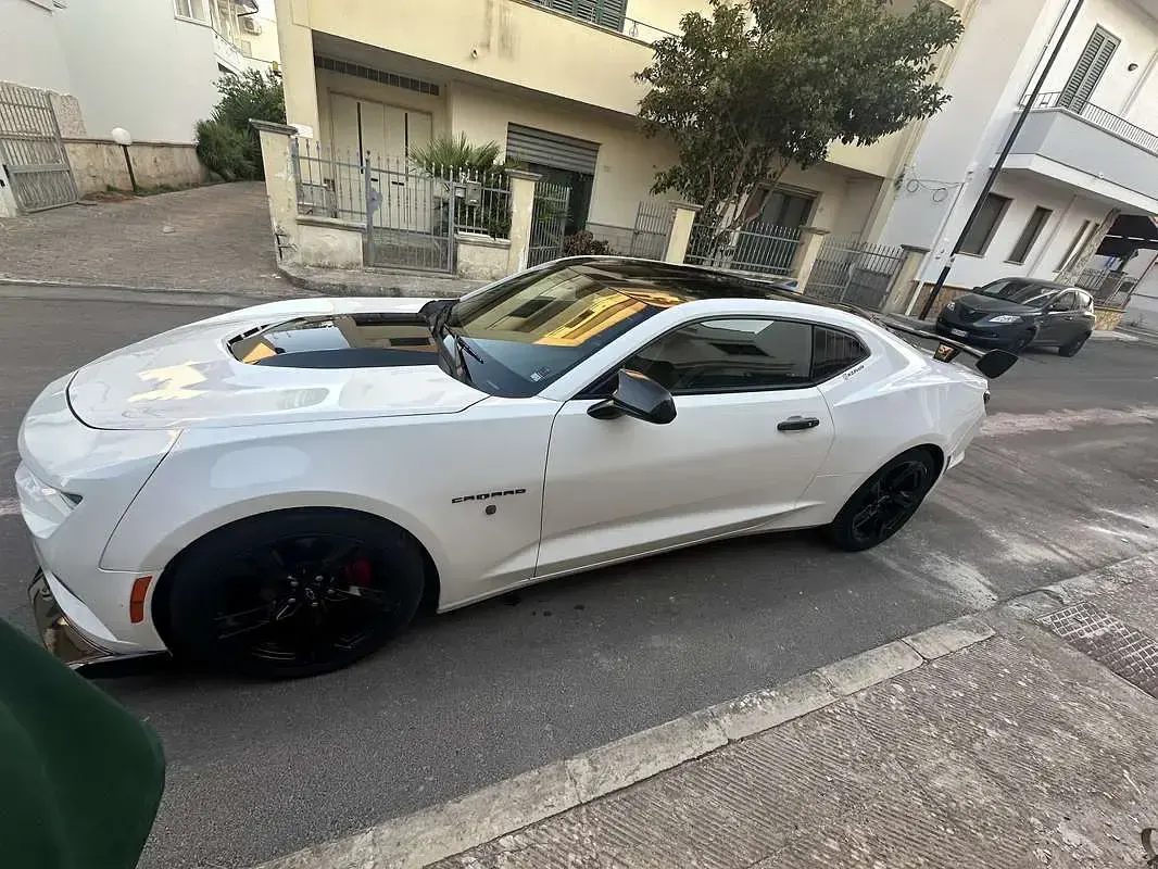 Usata Chevrolet Camaro 340 CV (250 kW) 2020 Bianco Coupé