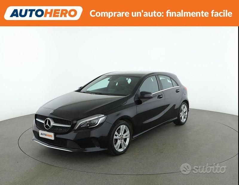 Usata Mercedes A180 Business 109 CV (80 kW) 2017 Nero Berlina