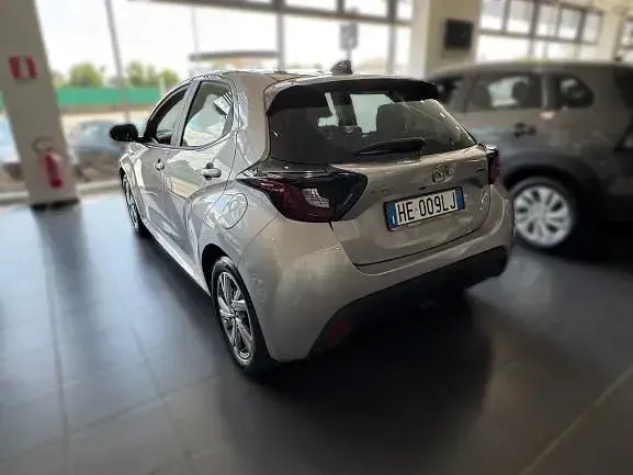Nuova Mazda 2 116 CV (85 kW) 2026 Stormy silver Utilitaria