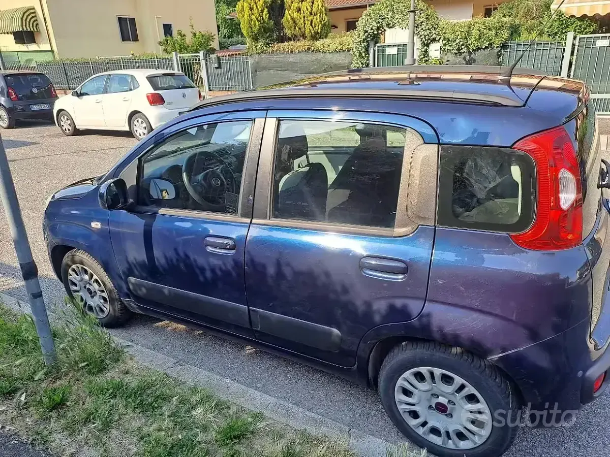 Usata Fiat Panda 69 CV (50 kW) 2015 Blu Utilitaria