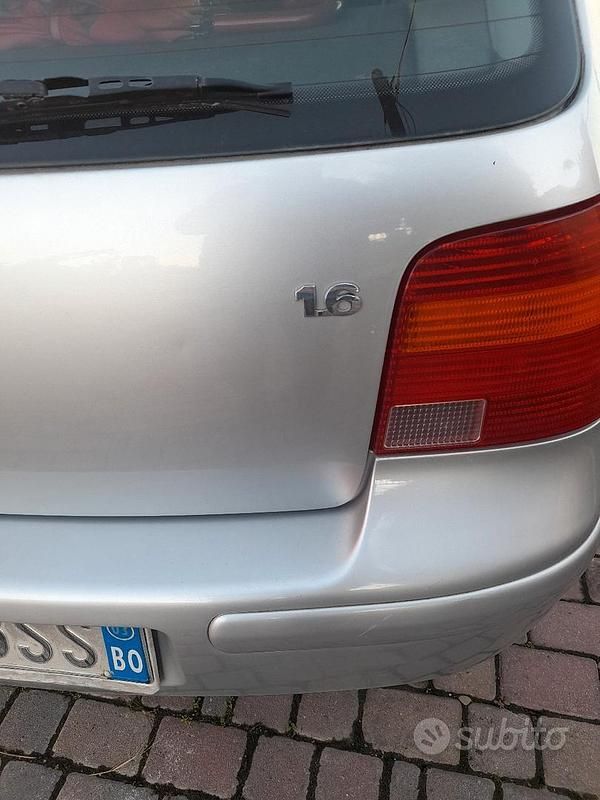 Usata VW Golf IV 105 CV (77 kW) 2004 Berlina