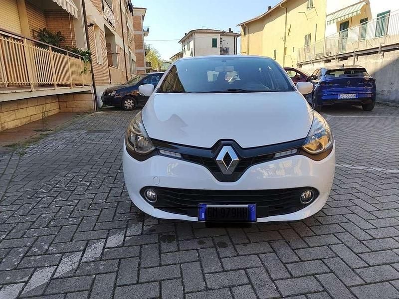 Usata Renault Clio IV 75 CV (55 kW) 2013 Berlina