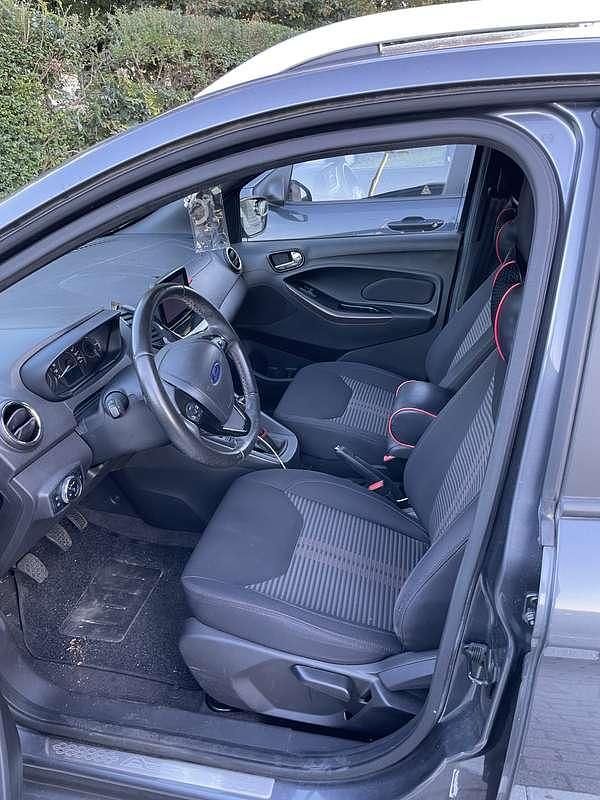 Begagnad Ford Ka Plus Active 86 HK (63 kW) 2019 Brun Halvkombi