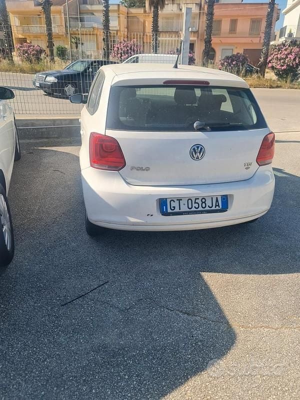 Usata VW Polo 75 CV (55 kW) 2014 Bianco Berlina