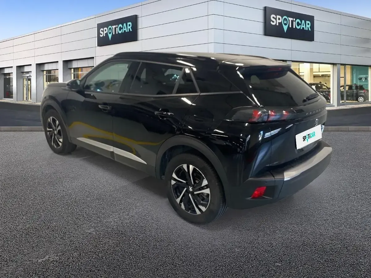 Usata Peugeot e-2008 Allure 100 kW (136 CV) 2021 Nero SUV