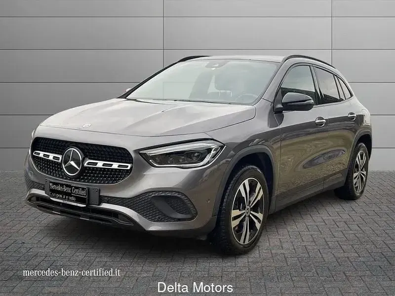 Usata Mercedes GLA200 150 CV (110 kW) 2022 SUV