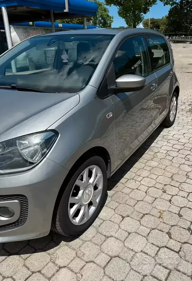 Usata VW up! 75 CV (55 kW) 2013 Grigio Utilitaria