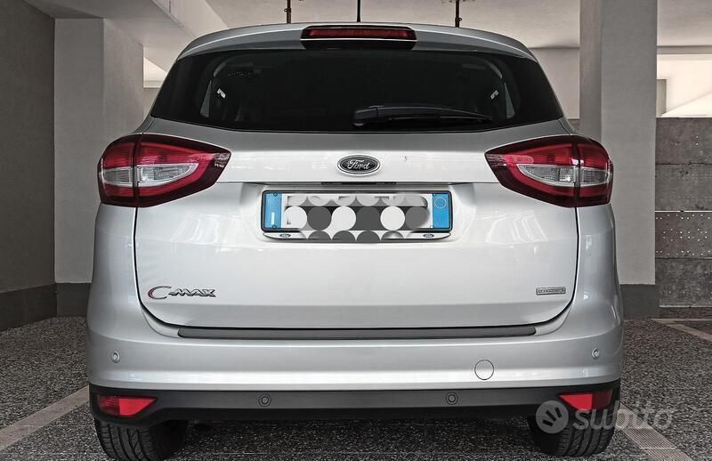 Usata Ford C-MAX S 101 CV (74 kW) 2016 Argento Monovolume
