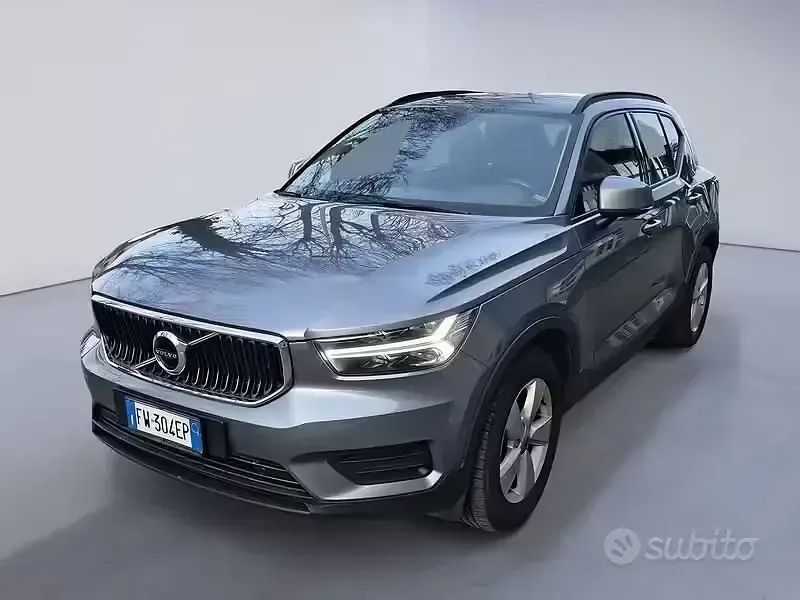 Usata Volvo XC40 Business Edition 150 CV (110 kW) 2019 Blu SUV