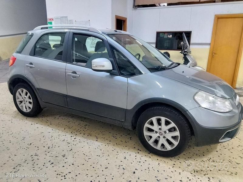 Usata Fiat Sedici 2012 Grigio SUV