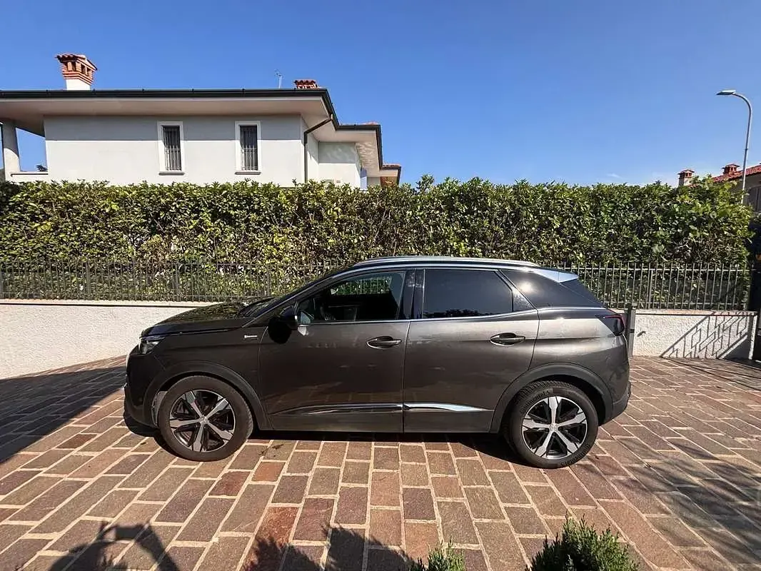 Usata Peugeot 3008 GT-line 120 CV (88 kW) 2018 SUV