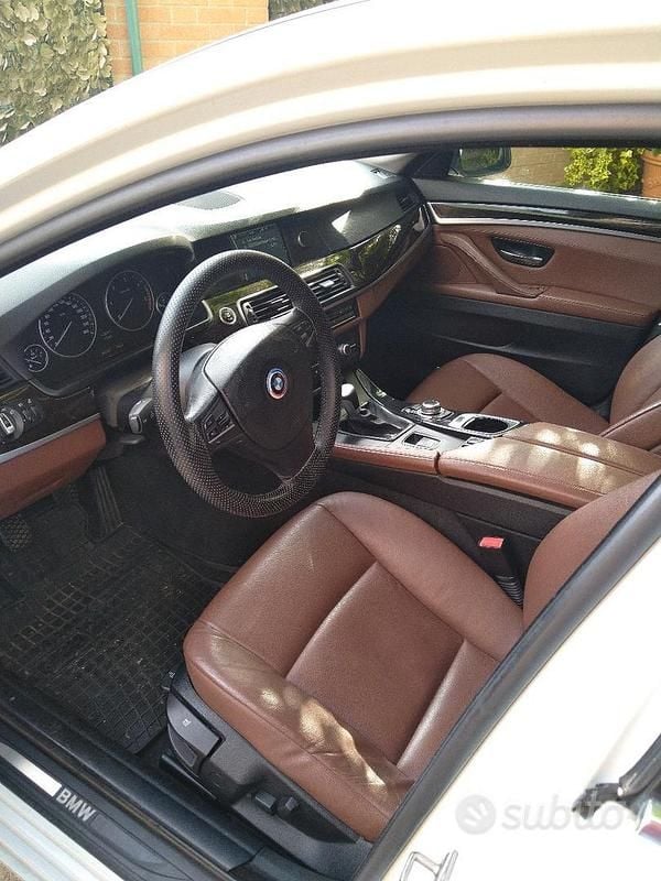 Usata BMW 525 Efficient Dynamics 204 CV (150 kW) 2010 Bianco Station wagon