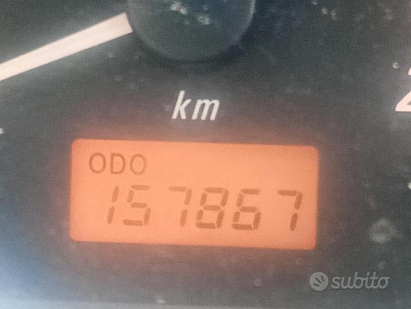 Usata Opel Agila 2004 Grigio Utilitaria