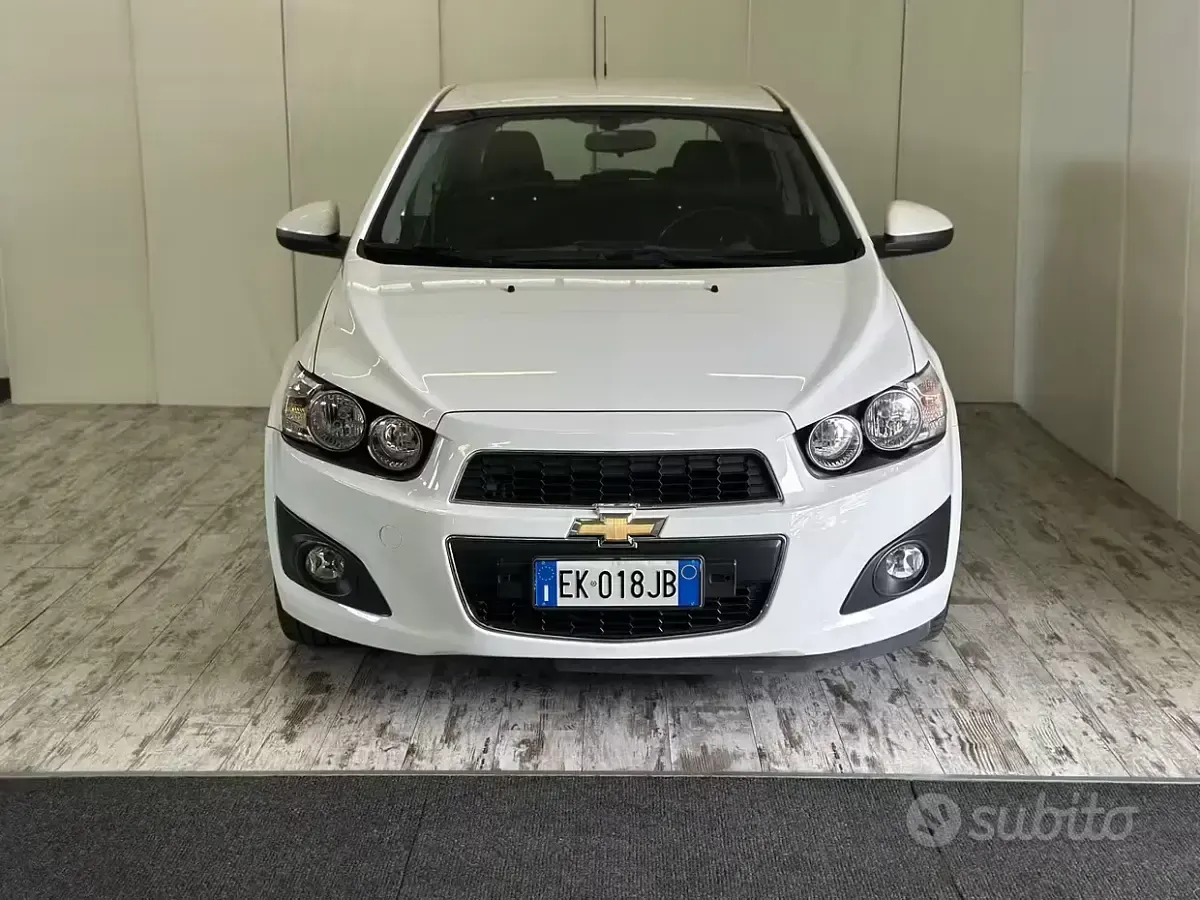 Usata Chevrolet Aveo LTZ 86 CV (63 kW) 2011 Bianco Berlina