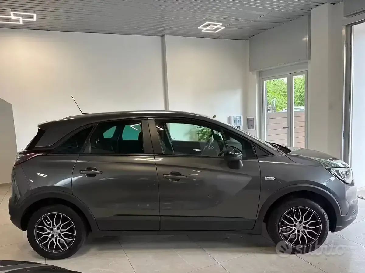 Usata Opel Crossland X Innovation 83 CV (61 kW) 2020 Grigio SUV