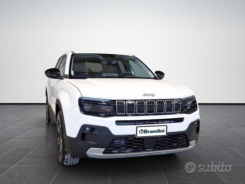 Nuova Jeep Avenger Summit 101 CV (74 kW) 2025 Bianco SUV
