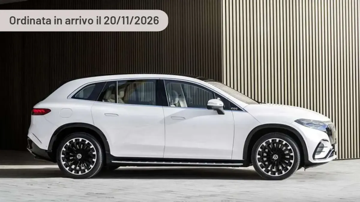 Usata Mercedes EQS450+ Electric Art 135 kW (184 CV) 2024 Argento SUV