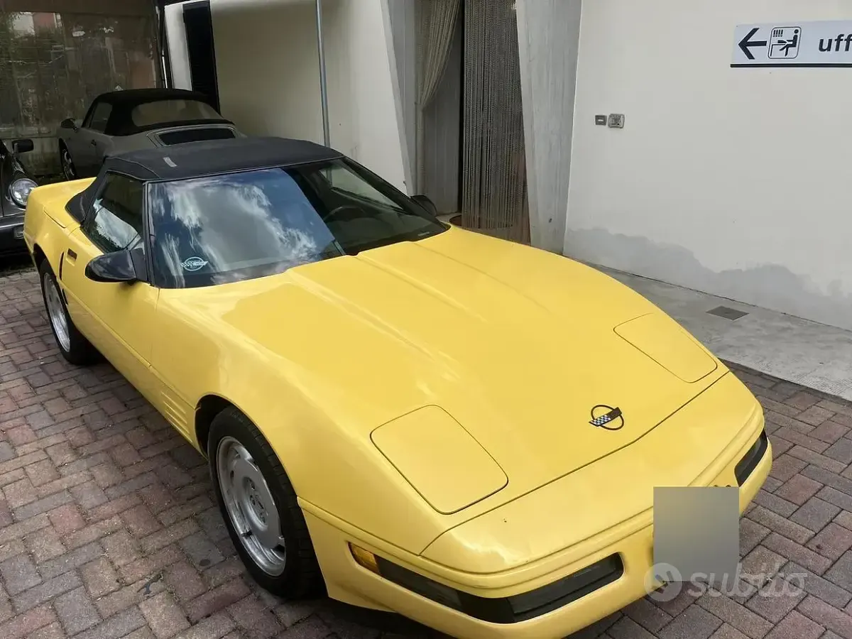 Usata Corvette C4 305 CV (224 kW) 1992 Giallo Cabrio