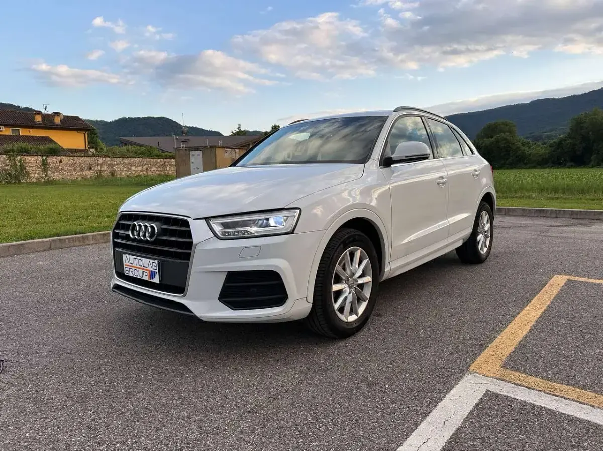 Usata Audi Q3 Business 150 CV (110 kW) 2015 Bianco SUV
