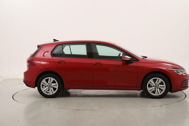 Occasion VW Golf VIII Life 130 ch (95 kW) 2023 Berline