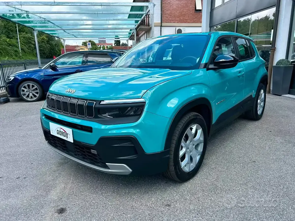 Usata Jeep Avenger Altitude 101 CV (74 kW) 2024 Blu/azzurro SUV