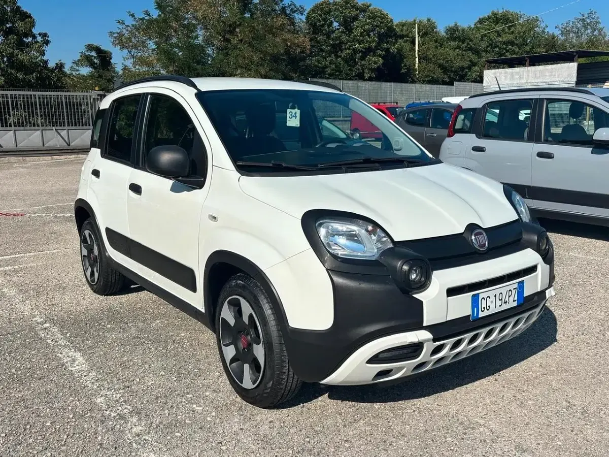 Usata Fiat Panda Cross Cross 69 CV (50 kW) 2021 Bianco Utilitaria