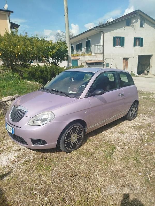 Usata Lancia Ypsilon 2011 Utilitaria