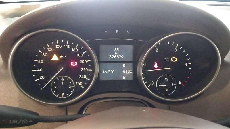 Usata Mercedes ML320 224 CV (164 kW) 2008 Nero SUV