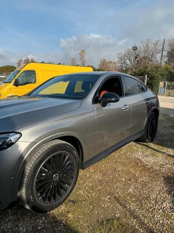 Usata Mercedes GLC220 Premium 194 CV (142 kW) 2024 Oro SUV