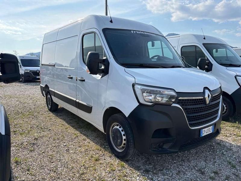 Usata Renault Master 135 CV (99 kW) 2023 Bianco Monovolume