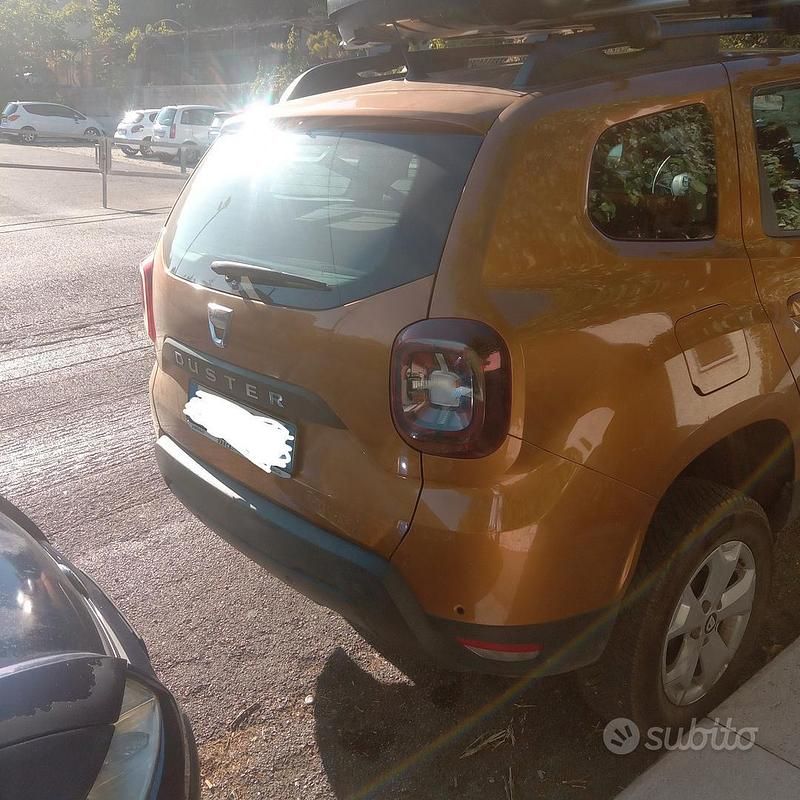 Usata Dacia Duster Comfort 101 CV (74 kW) 2020 Arancione Berlina