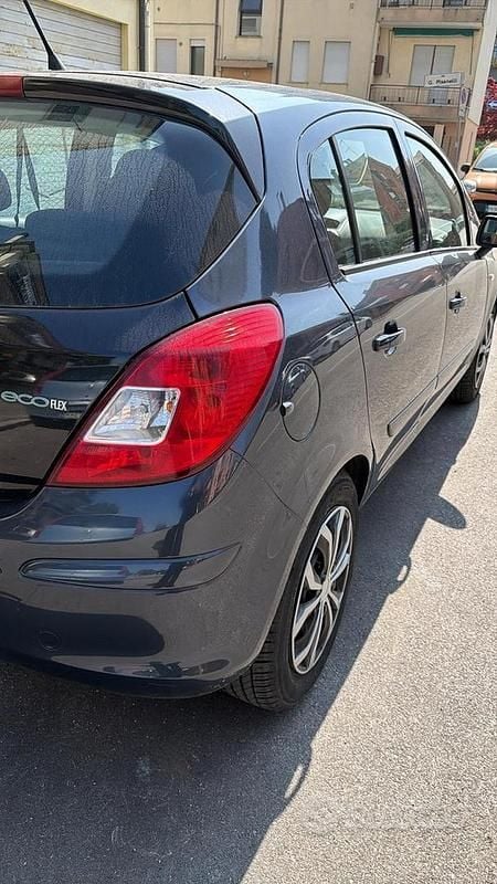 Usata Opel Corsa 75 CV (55 kW) 2008 Blu/azzurro Utilitaria