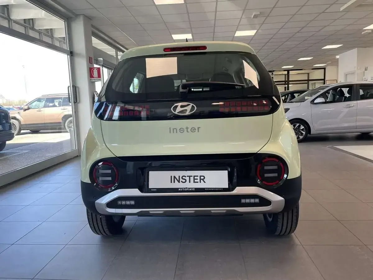 Nuova Hyundai Inster 27 kW (38 CV) 2026 Giallo Utilitaria