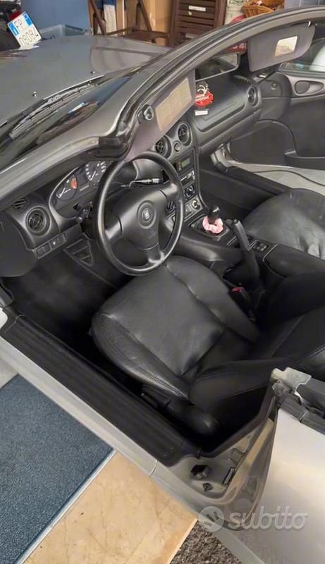 Grigio Usata 2000 Mazda MX5 Cabrio | 7000 € (Buon prezzo) - Immagine 1/4