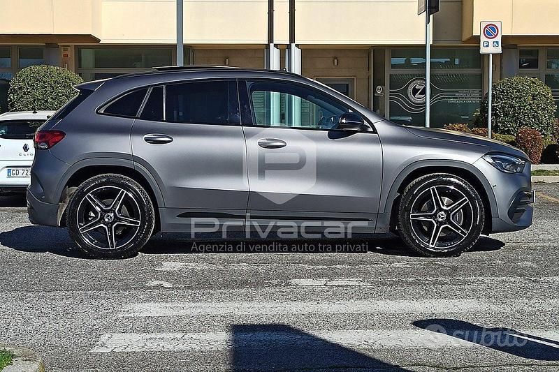Usata Mercedes GLA200 Premium 150 CV (110 kW) 2022 Grigio SUV