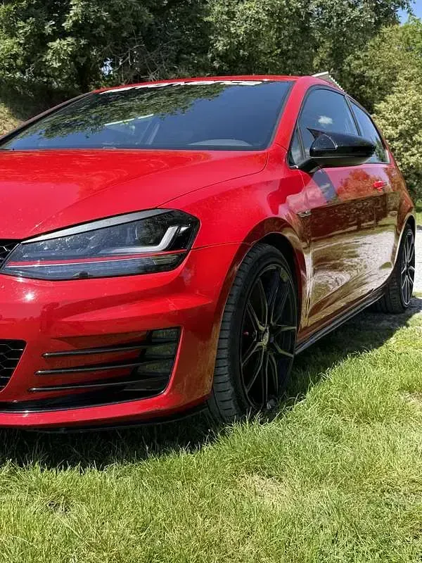Käytetty VW Golf VII GTI 230 HP (169 kW) 2016 Sedan