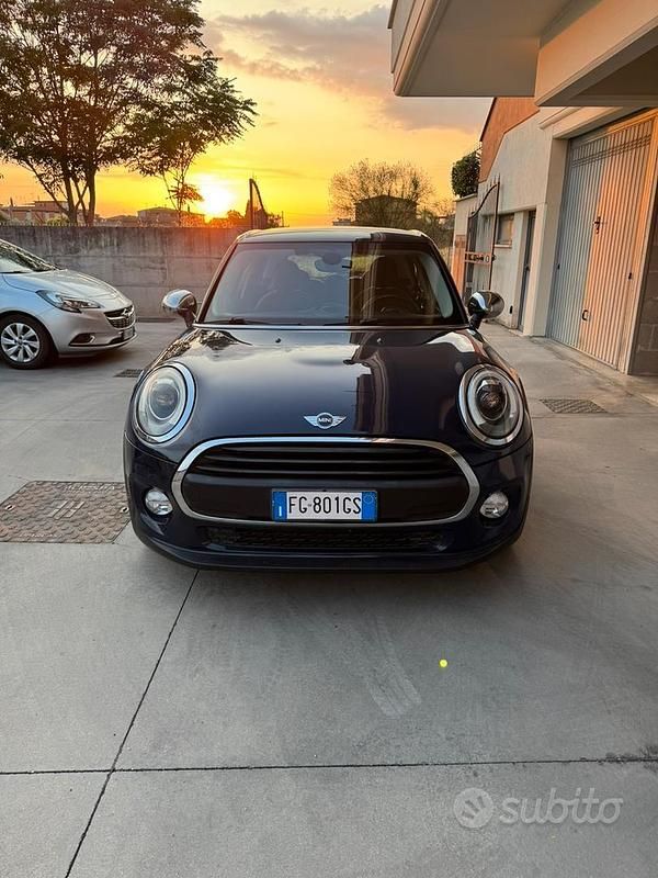 Blu Usata 2017 Mini Cooper Due volumi | 11.500 € (Ottimo prezzo) - Immagine 1/4