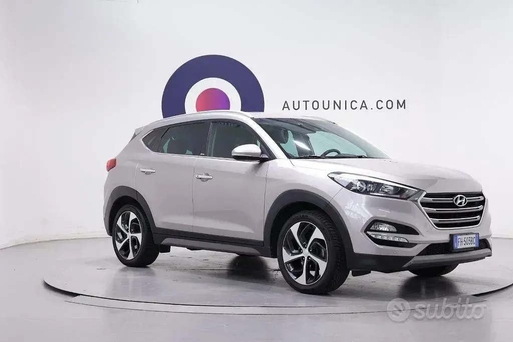 Usata Hyundai Tucson Xpossible 141 CV (103 kW) 2017 Beige SUV