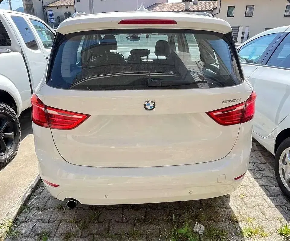 Usata BMW 216 Gran Tourer Efficient Dynamics 116 CV (85 kW) 2016 Bianco Monovolume