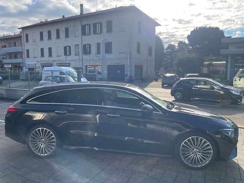 Usata Mercedes CLA200 AMG Line Premium Plus 163 CV (119 kW) 2024 Cosmo Station wagon