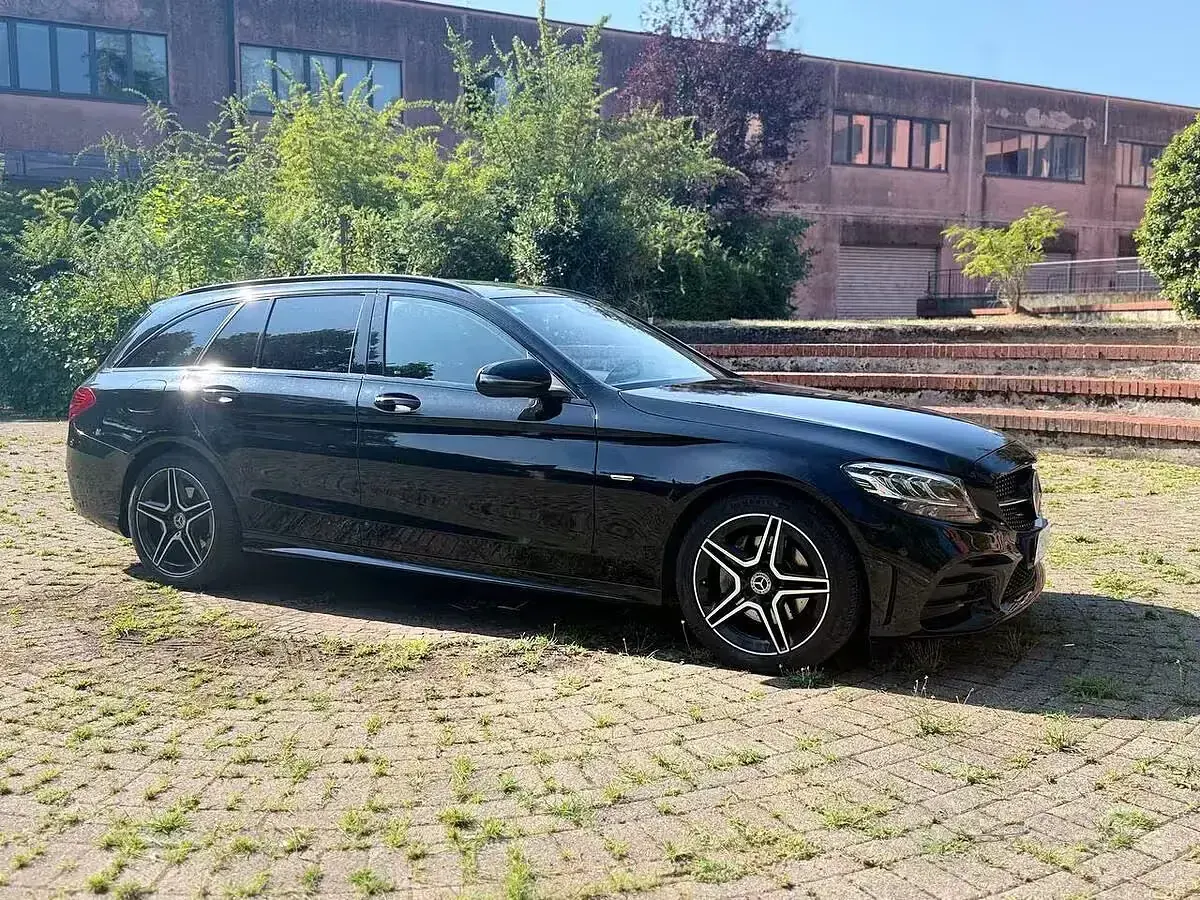 Usata Mercedes C220 Premium 194 CV (142 kW) 2021 Nero Station wagon