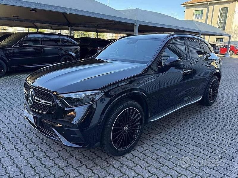 Usata Mercedes GLC300e AMG Line Premium Plus 269 CV (197 kW) 2023 Nero / metallizzato SUV
