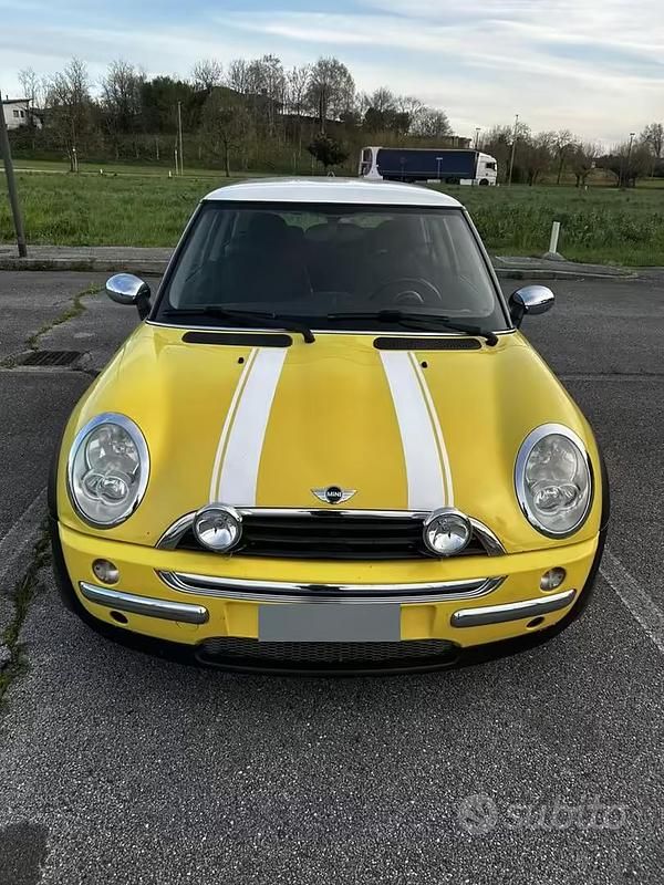 Usata Mini One D 88 CV (64 kW) 2005 Giallo Utilitaria